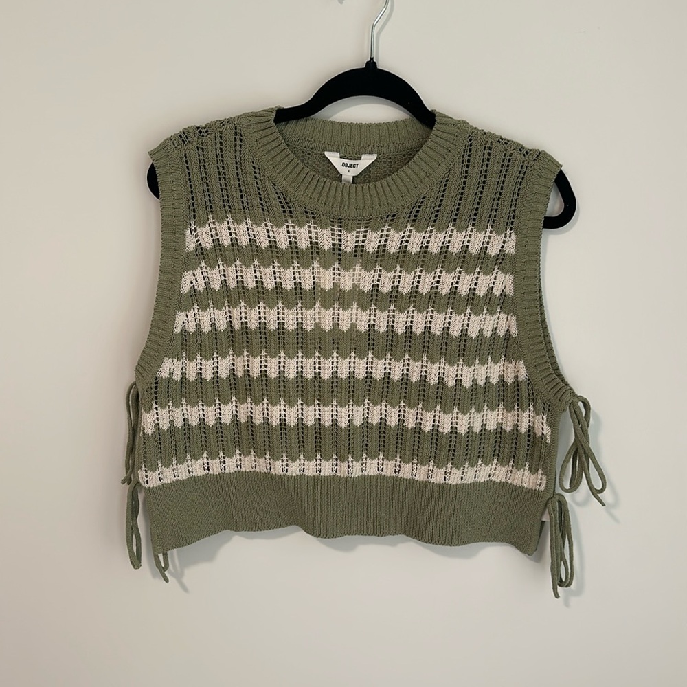 NWT Object Green and White Striped Sweater Vest Size Large